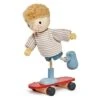 Tender Leaf Toys Puppe Edward & Skateboard 7508145