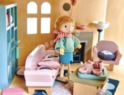 Holzfigur Vater Mit Hund Mr. Goodwood Tender Leaf Toys Bei Einem Spaziergang Im Pullover -Tender Leaf tl8143 d tender leaf mr goodwood and his dog