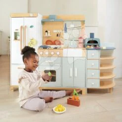 Holzküche Mit Pizzaofen La Fiamma Grand Kitchen Tender Leaf Toys Mit Reichhaltiger Ausstattung Und Einer Verlängerten Theke 101 Cm Hoch -Tender Leaf tl8207 m tender leaf kuchynka
