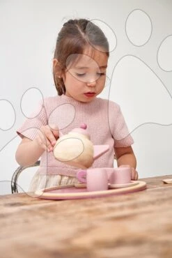 Teekanne Aus Holz Birdie Tea Set Tender Leaf Toys Auf Einem Tablett Mit Tassen Mit Teebeutel
