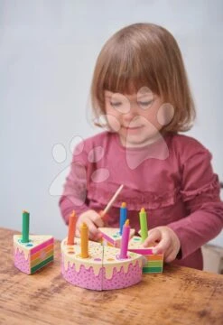Holztorte Mit Erdbeere Rainbow Birthday Cake Tender Leaf Toys 6 Stück Mit 6 Kerzen -Tender Leaf tl8282 d tender leaf rainbow birthday cake