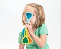 Holzvogel Peacock Colours Tender Leaf Toys Mit Bunten Federn Im Schwanz Ab 18 Monaten -Tender Leaf tl8338 g tender leaf peacock colours