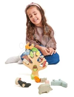 Holzbaum Mit Der Waage Stacking Forest Tender Leaf Toys Mit 19 Tieren Und Beeren Ab 18 Monaten